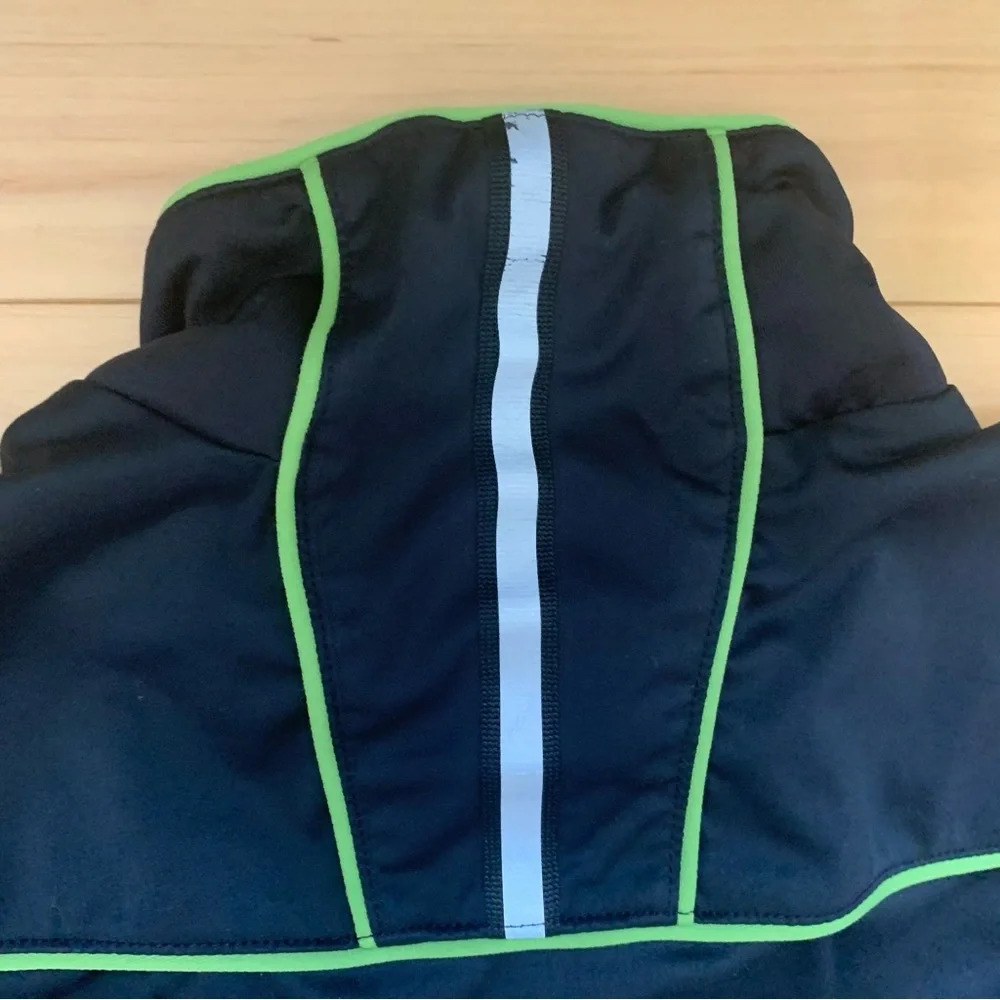 Athleta Reflective Jacket Black Athletic Zip Up Size Medium Brat Summer Green - Picture 7 of 8